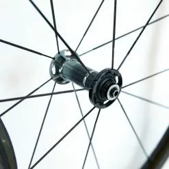 Shimano Dura-Ace C40 R9100 Tubular Wheelset - Rim Brake 24 Shimano Dura-Ace C40 R9100 Tubular Wheelset - Rim Brake -Bremser & dele Salg 8T1A0302