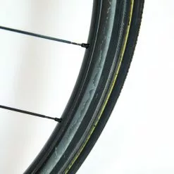 Shimano Dura-Ace C40 R9100 Tubular Wheelset - Rim Brake 26 Shimano Dura-Ace C40 R9100 Tubular Wheelset - Rim Brake -Bremser & dele Salg 8T1A0369