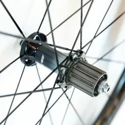 Shimano Dura-Ace C40 R9100 Tubular Wheelset - Rim Brake 16 Shimano Dura-Ace C40 R9100 Tubular Wheelset - Rim Brake -Bremser & dele Salg 8T1A0420