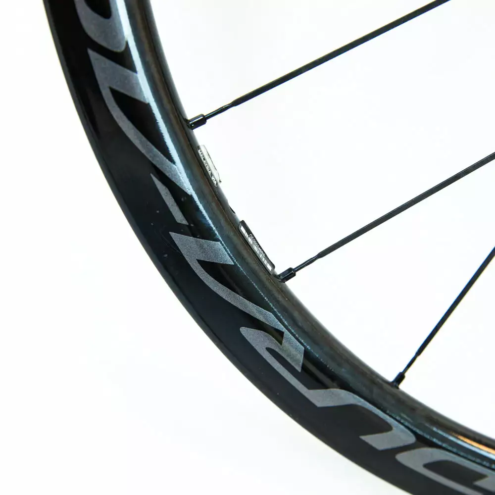 Shimano Dura-Ace C40 R9170 TL Clincher Wheelset - Disc Brake 13 Shimano Dura-Ace C40 R9170 TL Clincher Wheelset - Disc Brake - Billede 13