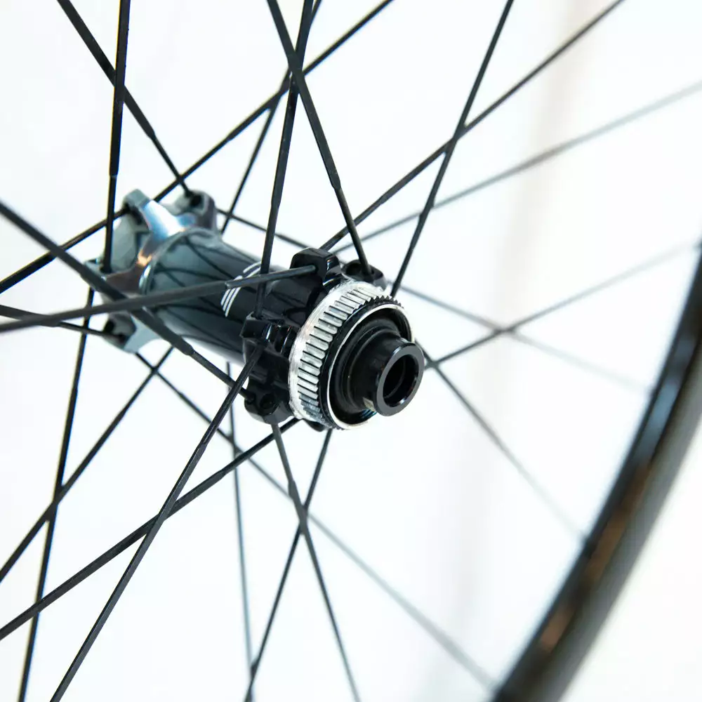 Shimano Dura-Ace C40 R9170 TL Clincher Wheelset - Disc Brake 6 Shimano Dura-Ace C40 R9170 TL Clincher Wheelset - Disc Brake - Billede 6