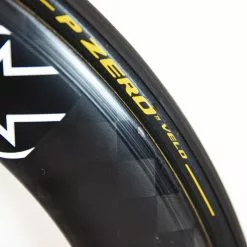 PRO TeXtreme 3-Spoke Tubular Front Wheel - Rim Brake 30 PRO TeXtreme 3-Spoke Tubular Front Wheel - Rim Brake -Bremser & dele Salg 8T1A9974