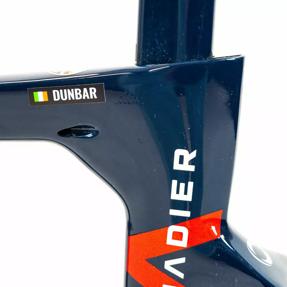 Pinarello F12 X-Light Road Frameset - Dunbar - Team Ineos Grenadiers 5 Pinarello F12 X-Light Road Frameset - Dunbar - Team Ineos Grenadiers - Billede 5