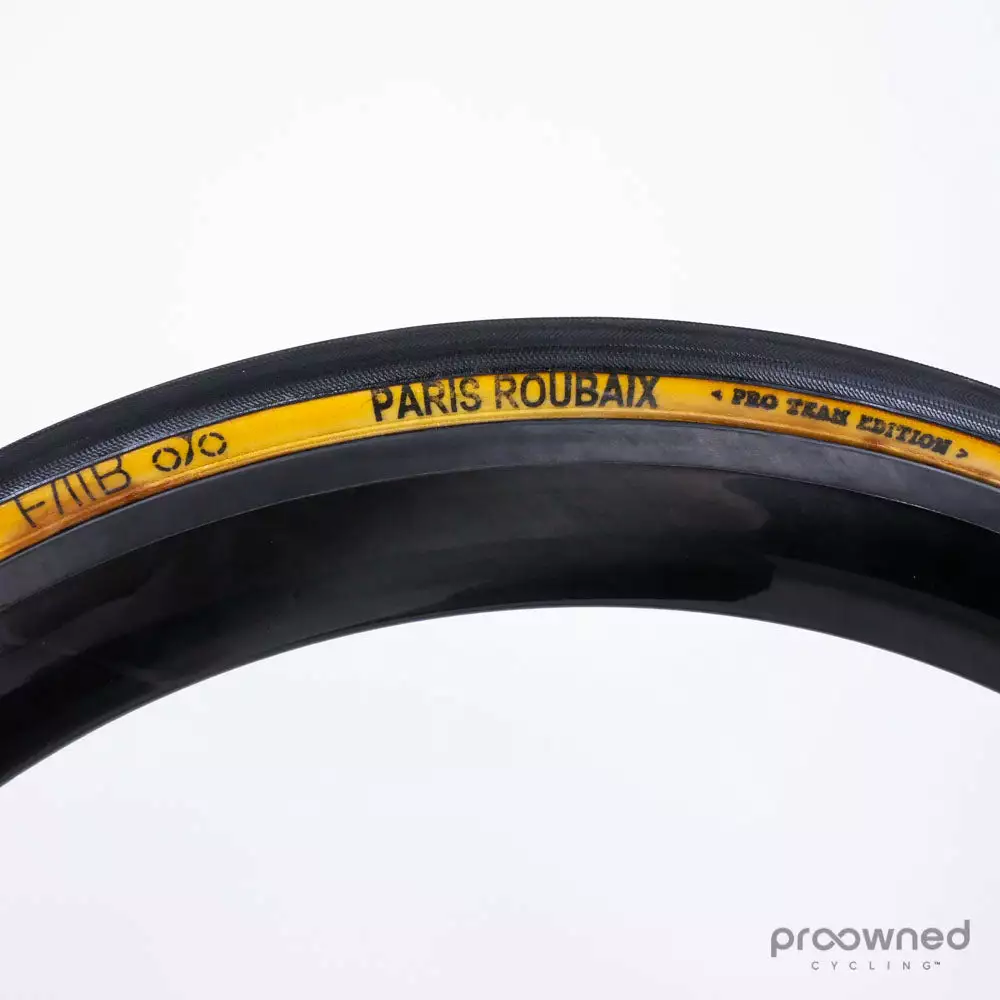 FMB Paris-Roubaix - Pro Team Edition (pre-glued)- Tubular Tire - 30mm 1 FMB Paris-Roubaix - Pro Team Edition (pre-glued)- Tubular Tire - 30mm
