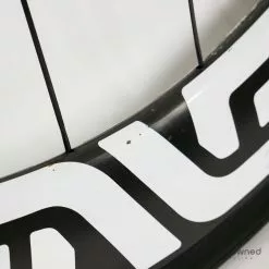 ENVE SES 4.5 AR Disc Clincher Carbon Wheelset 17 ENVE SES 4.5 AR Disc Clincher Carbon Wheelset -Bremser & dele Salg P1870136