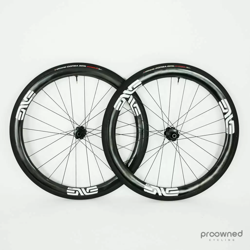 ENVE SES 3.4 AR Disc Clincher Carbon Wheelset 1 ENVE SES 3.4 AR Disc Clincher Carbon Wheelset